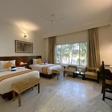 A S Hotels Khajurāho Extérieur photo