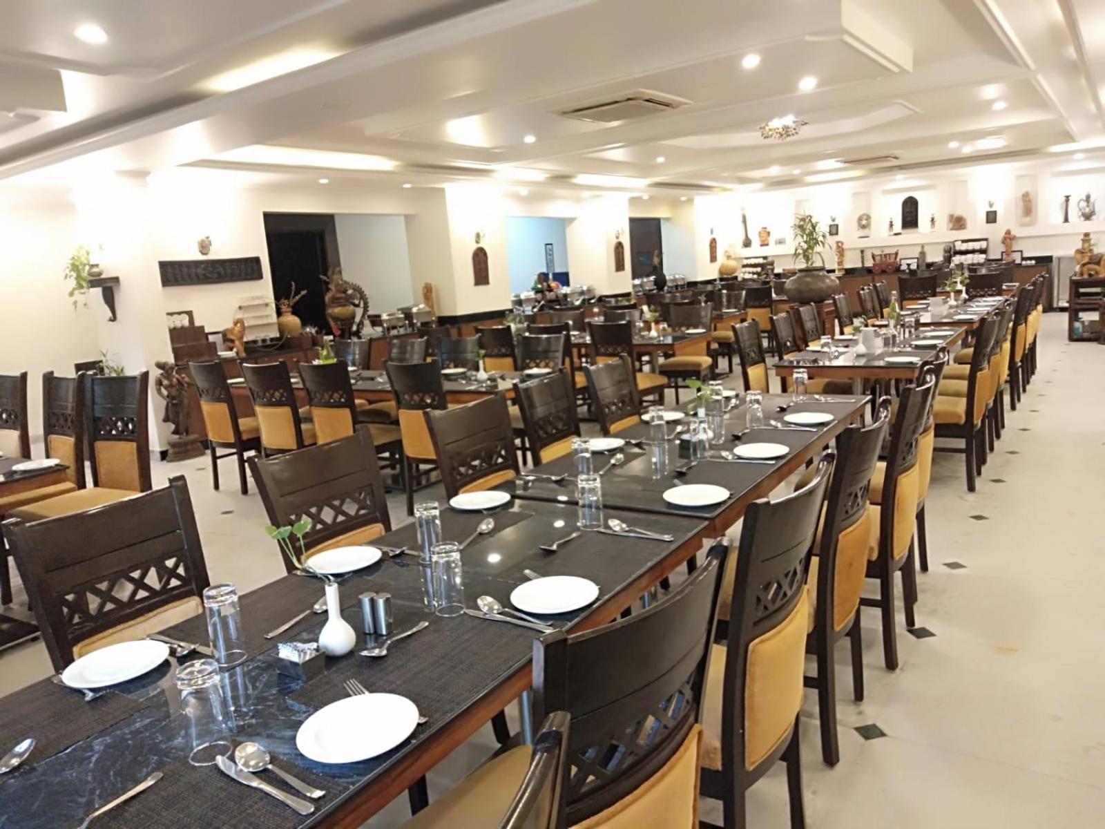 A S Hotels Khajurāho Extérieur photo